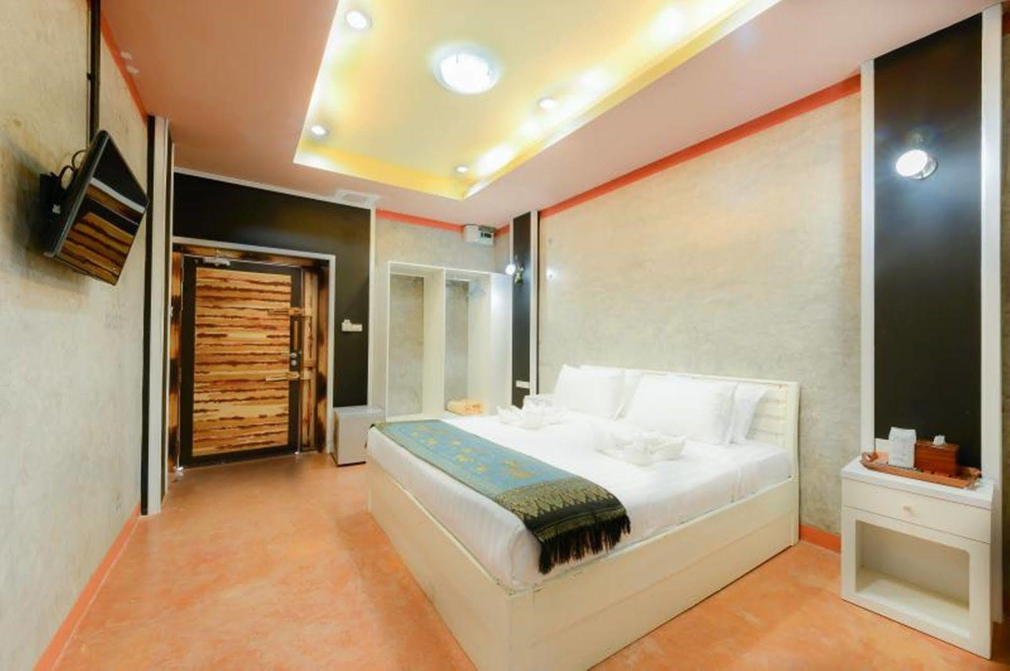 The Riverpool Resort And Spa Kanchanaburi Exterior photo